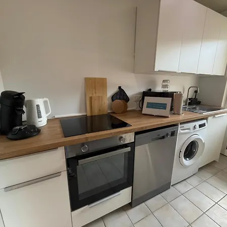 Cosyhomes24 - Centrally With Parking Space And Living - Ge11b